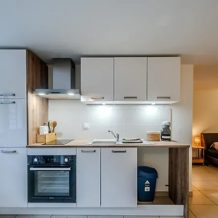 Bacchus Apartament *